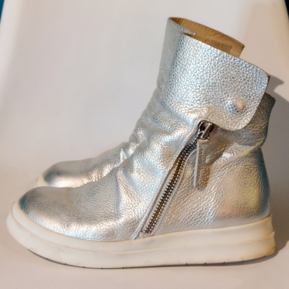 Cinzia Araia silver leather Rick Owens cut sneaker boots, EU41, EUC, unisex - Picture 1 of 16